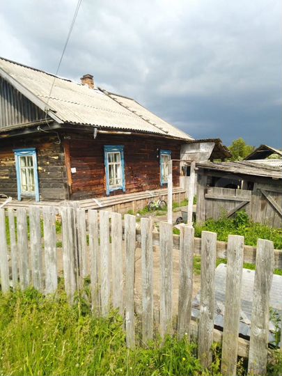 Дом 60 м² на участке 2,2 га