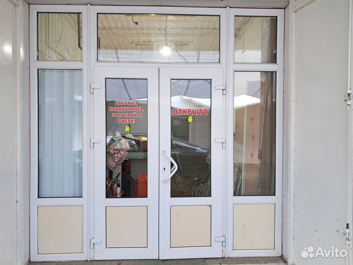 Витражные двери