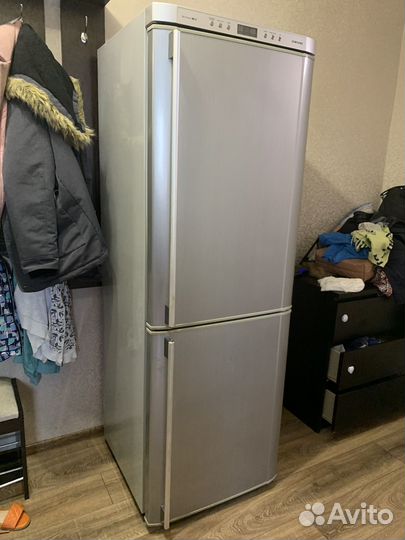 Холодильник samsung неисправный