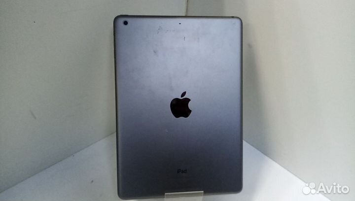 Планшет без SIM-карты Apple iPad Air Wi-Fi 16 GB