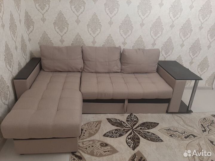 Угловой диван бу/телевизор 32