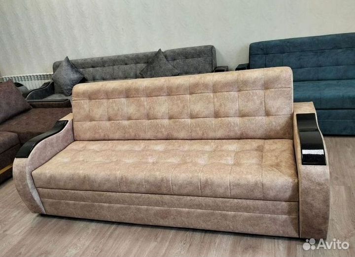 Прямой диван в наличии не б/у
