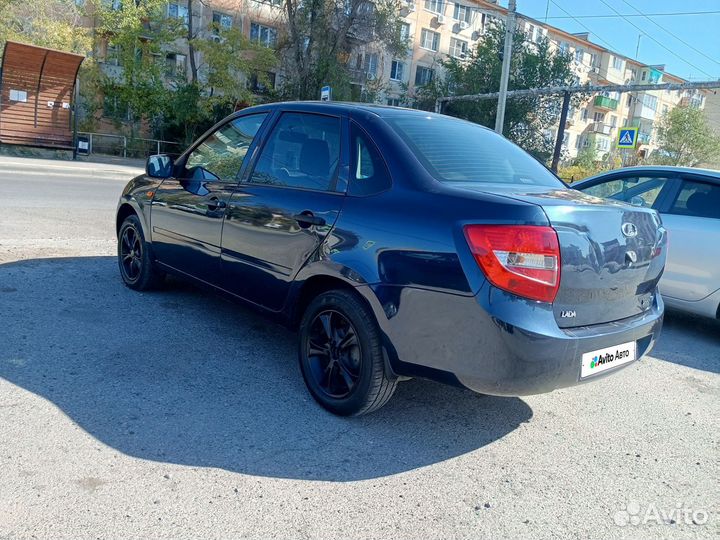 LADA Granta 1.6 AT, 2013, 140 000 км