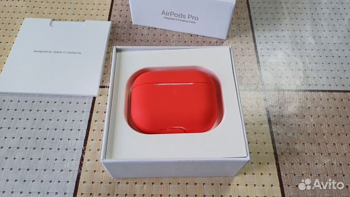 Беспроводные наушники apple airpods Model A2083