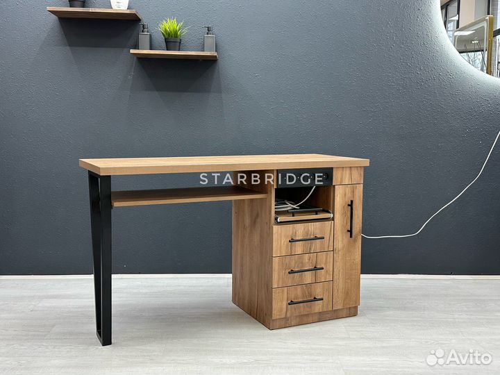 Стол маникюрный