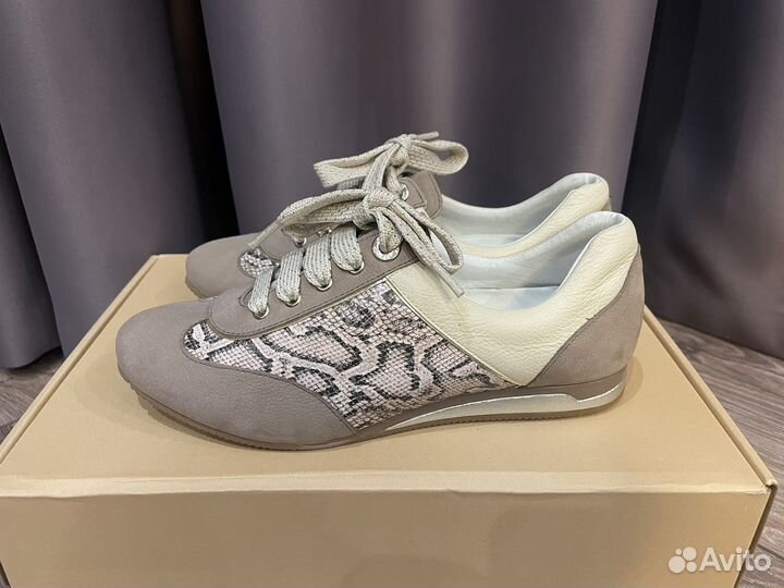 Кроссовки женские Econika Алла Пугачева 36 размер