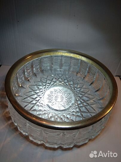 Хрустальная ваза с серебряным ободком