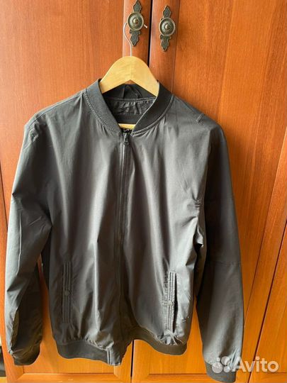 Бомбер pull and bear