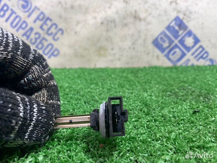 Датчик температуры Volkswagen Polo седан 1.6 CFN