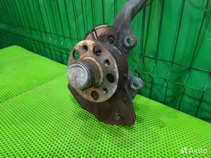 Поворотный кулак передний левый Mercedes Benz S500