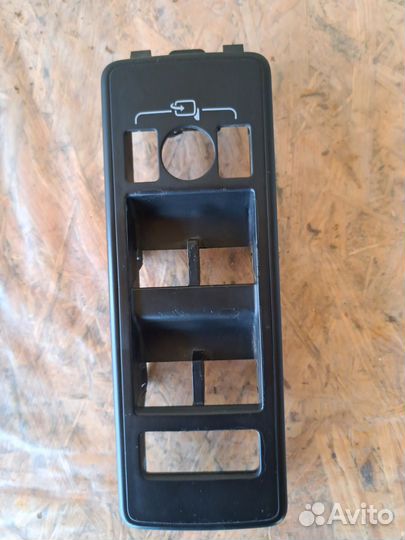 Накладка обшивки Range Rover Sport l494