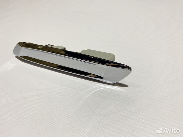 Правая накладка крыла BMW F10 F11 рест