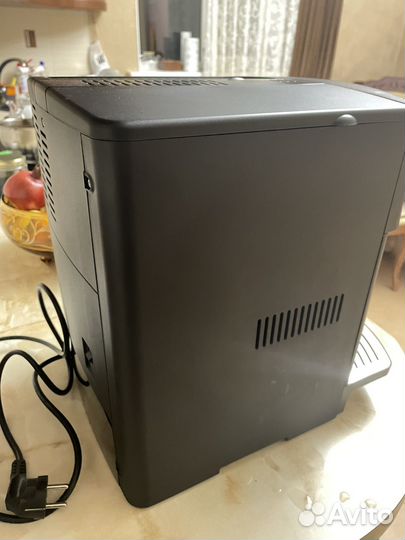 Кофеварка delonghi