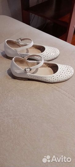 Туфли белые