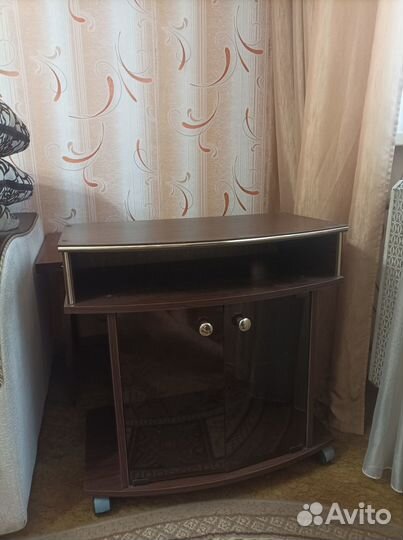 Тумба под телевизор