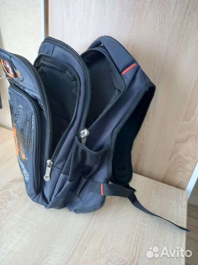 Рюкзак для мальчика первоклассника