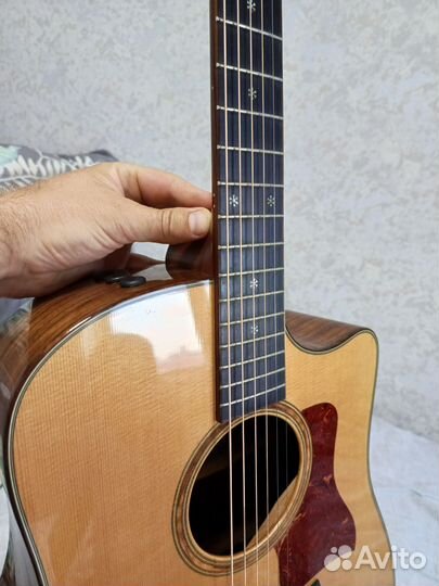 Электроакустическая гитара Taylor 710CE+