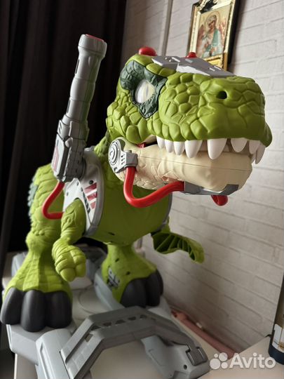 Машинка каталка толокар