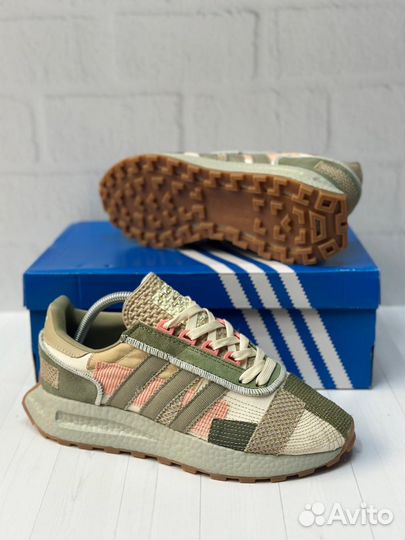 Кроссовки Adidas Retropy E5