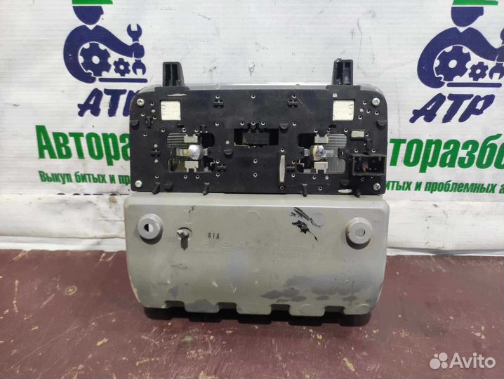 Плафон салонный Hyundai Solaris l Kia Rio 3