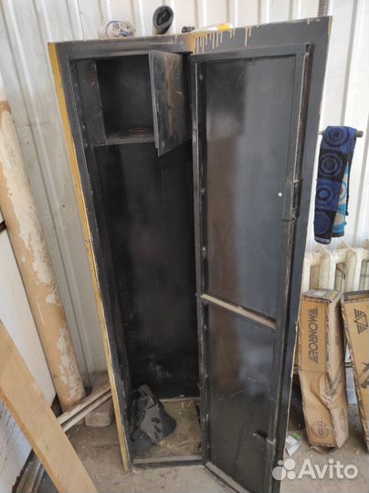 Шкаф металлический сейф