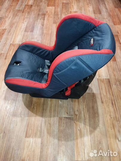 Автомобильное детское кресло