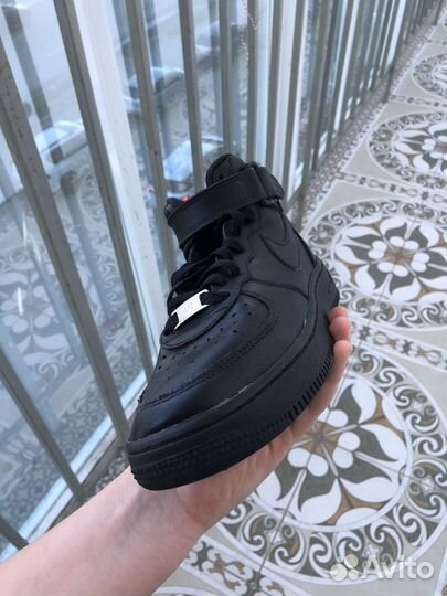 Nike air force 1 black high