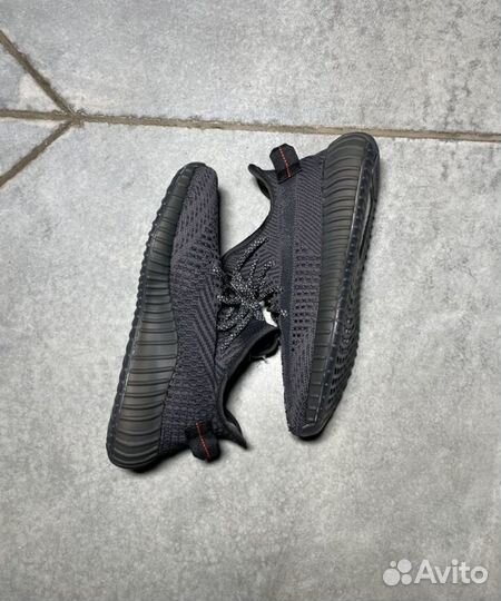 Adidas Yeezy Boost 350v2