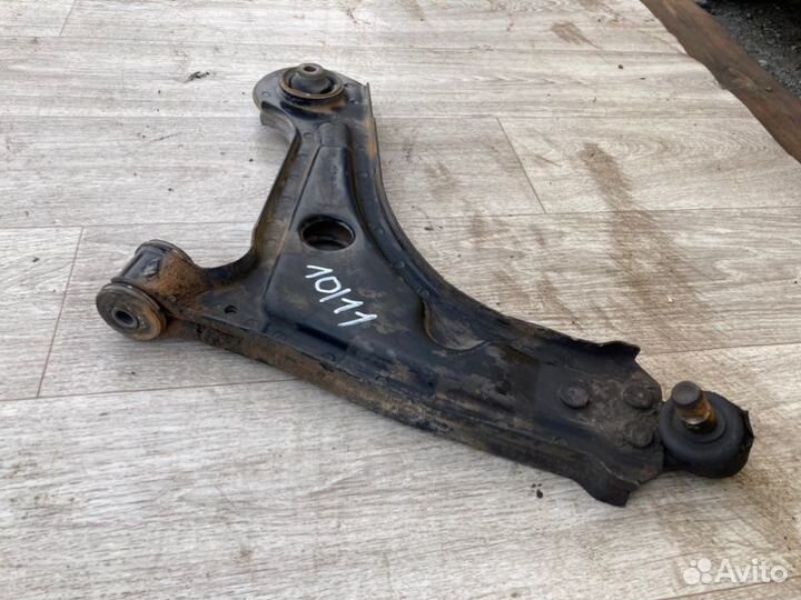 Рычаг подвески нижний передний Chevrolet Lacetti
