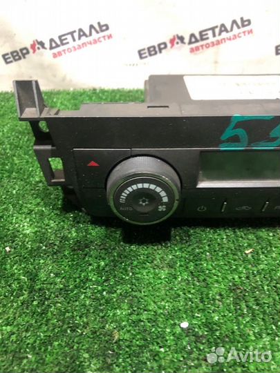 Блок управления климат-контролем Cadillac Srx