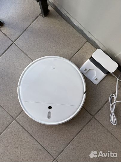 Xiaomi Робот-пылесос Mi Robot Vacuum Mop RU