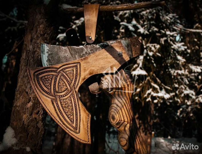 Кованый топор ручной работы Гномий Дорн
