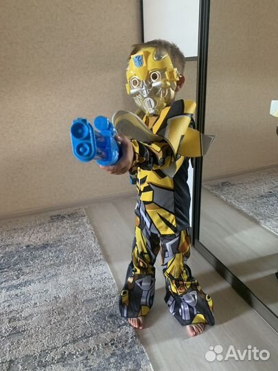 Костюм робота Бамблби