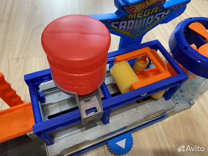 Hot wheels автомойка оригинал