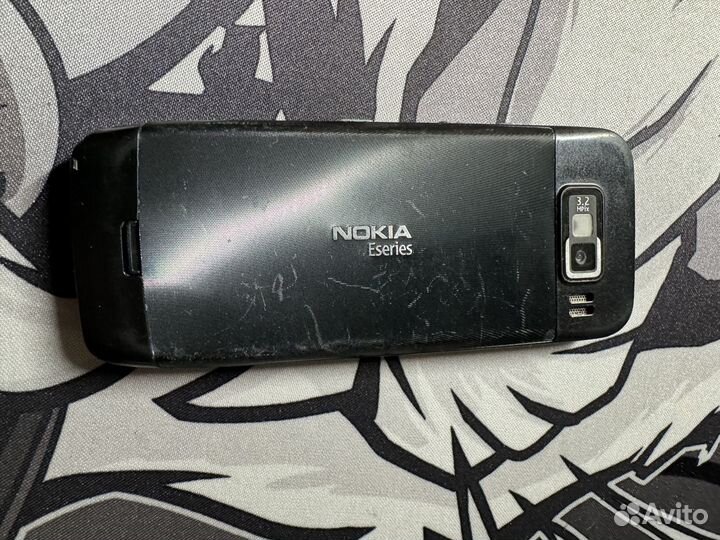 Nokia E52
