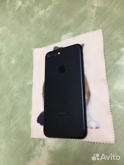 iPhone 7 plus + наушники + 3шт.чехла и з/у