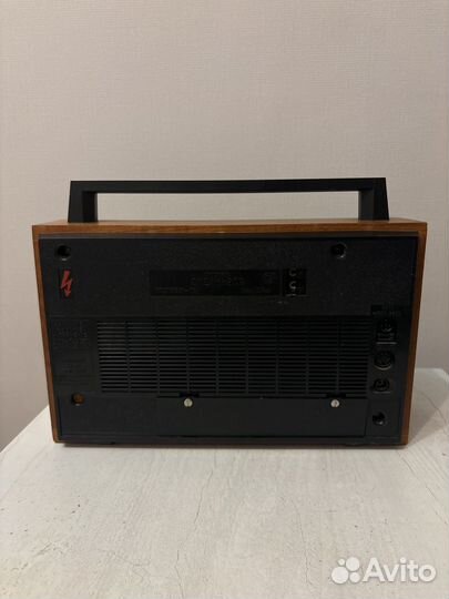 Радиоприемник океан 209 с фм в отличном состоянии