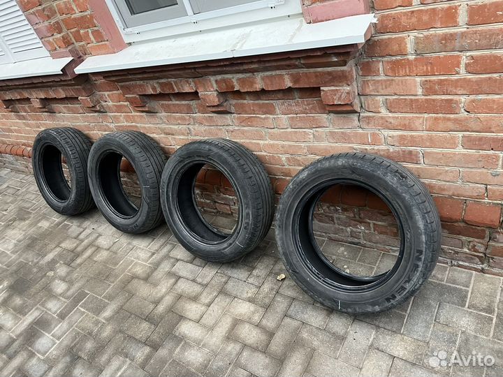 Nexen N'Priz RH1 215/60 R17 96N