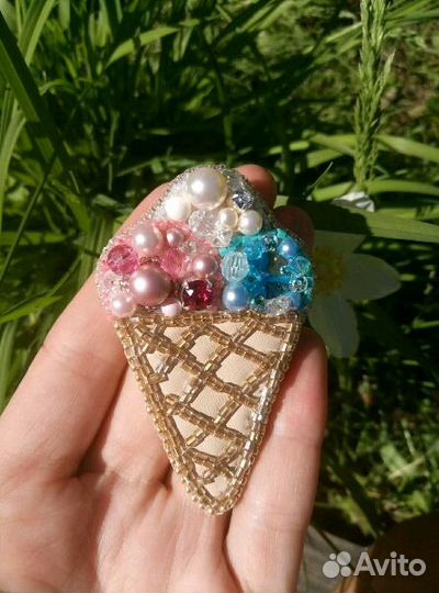 Брошь мороженное