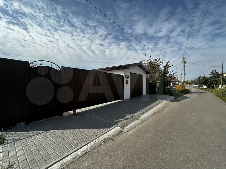 Дом 143 м² на участке 16 сот.