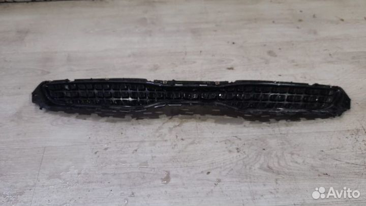 Решетка радитора Kia Rio 4 X-Line С 2017 Года