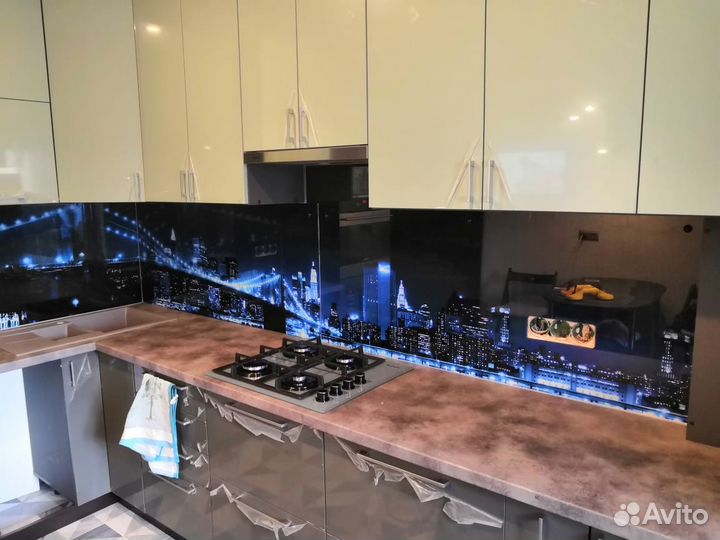 Стеклянные фартуки с фотопечатью в Калининграде