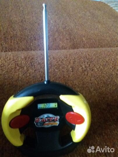 Машинка на радиоуправлении