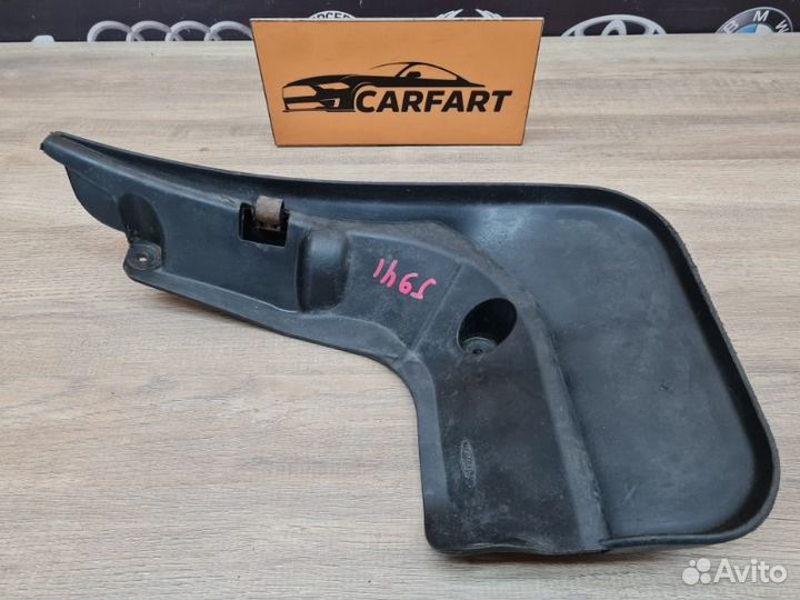 Брызговик задний левый Ford Focus CB8 1.6L duratec