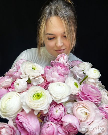 Букет ранункулюсов