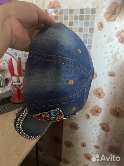Бейсболка новая с камнями