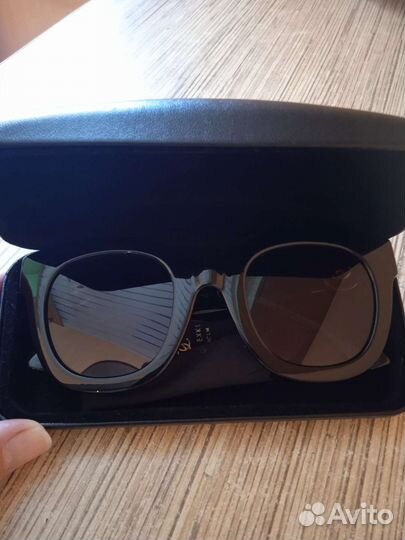 Солнцезащитные очки