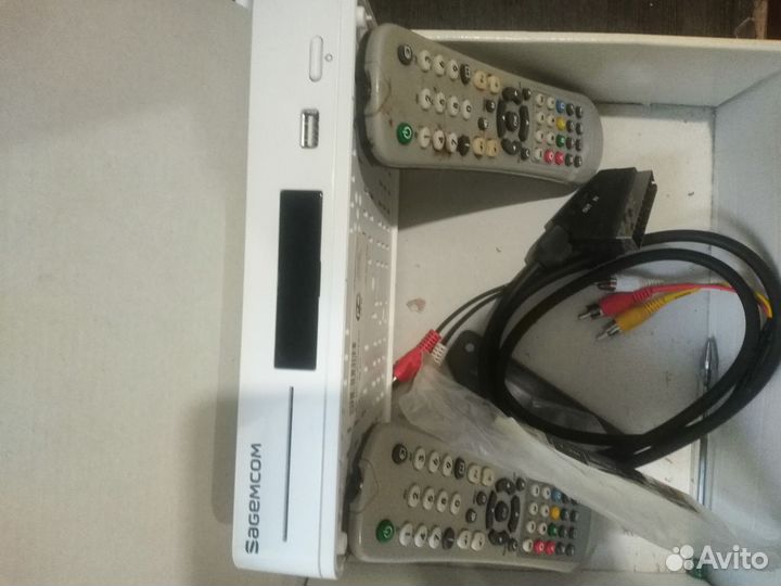 TV приставка sagemcom