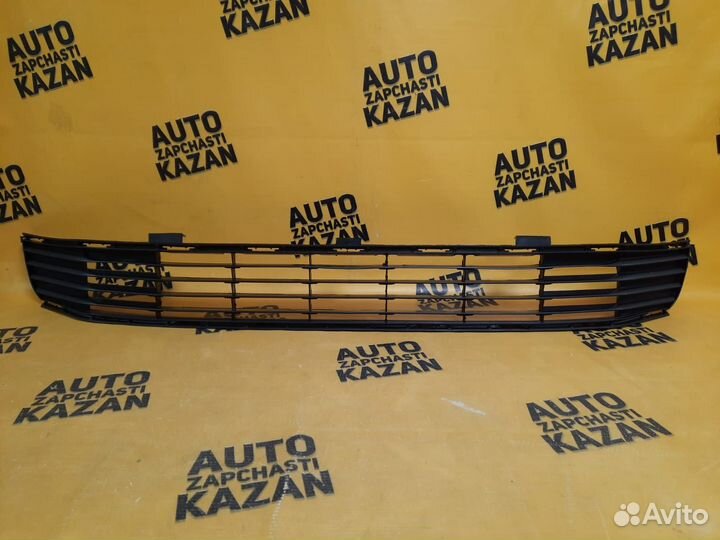 Решетка бампера Toyota Camry 2011-2014