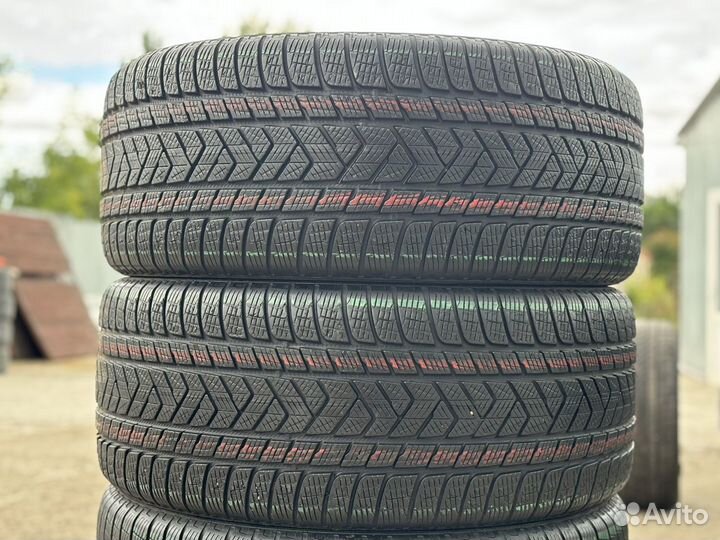 Pirelli Scorpion Winter 275/40 R21 и 305/35 R21